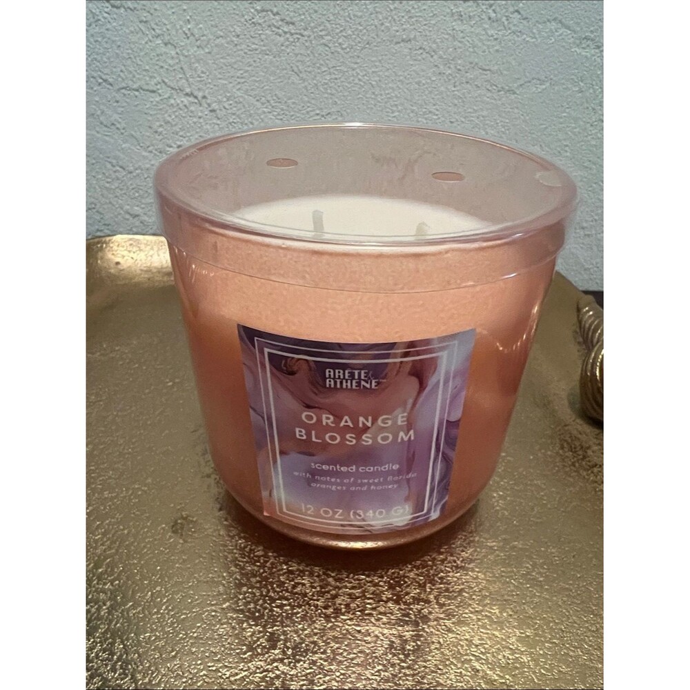 #2086**Arete Athene Orange Blossom Scented Candle - Peach